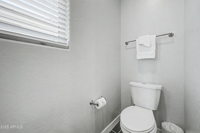 725 E LIBERTY Lane, Gilbert, AZ 85296