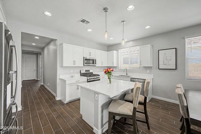 725 E LIBERTY Lane, Gilbert, AZ 85296