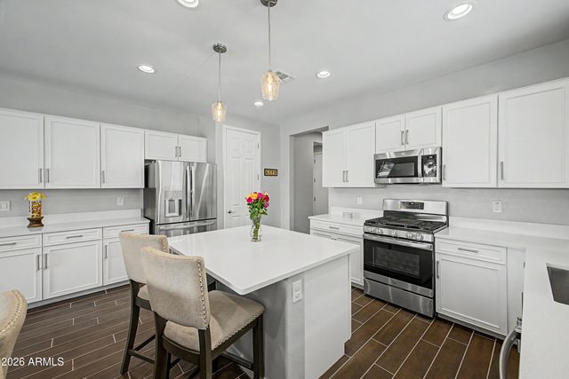 725 E LIBERTY Lane, Gilbert, AZ 85296