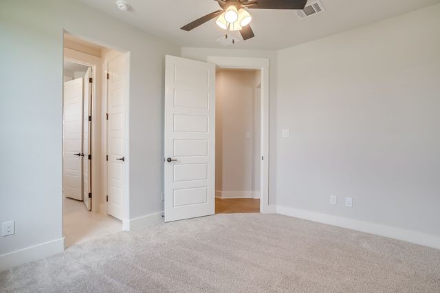 1011 Bartlett Peak Drive, Waxahachie, TX 75167