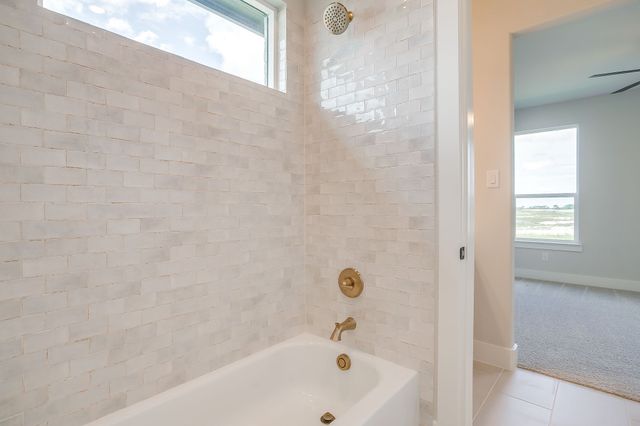 1011 Bartlett Peak Drive, Waxahachie, TX 75167