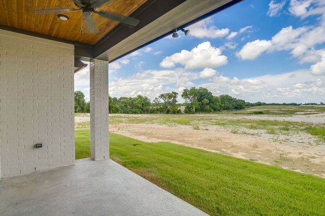 1011 Bartlett Peak Drive, Waxahachie, TX 75167