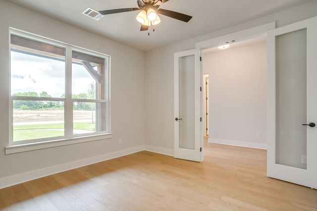 1011 Bartlett Peak Drive, Waxahachie, TX 75167