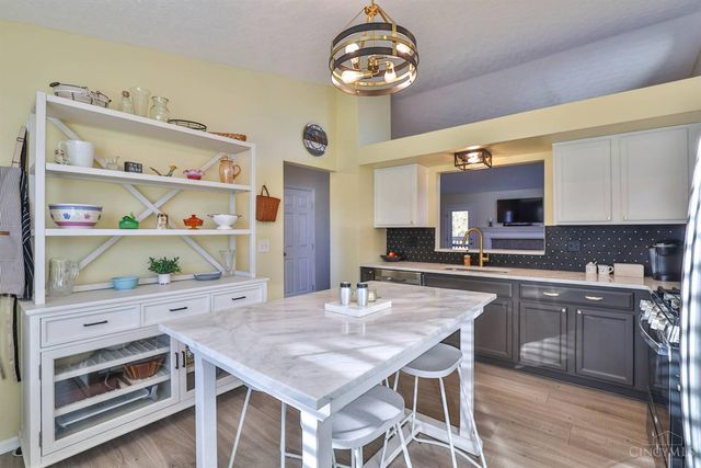 12057 Brookway Drive, Cincinnati, OH 45240