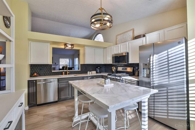 12057 Brookway Drive, Cincinnati, OH 45240