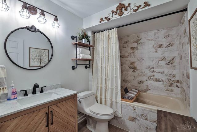 12057 Brookway Drive, Cincinnati, OH 45240