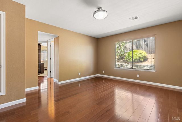 618 Rose Dr, Benicia, CA 94510