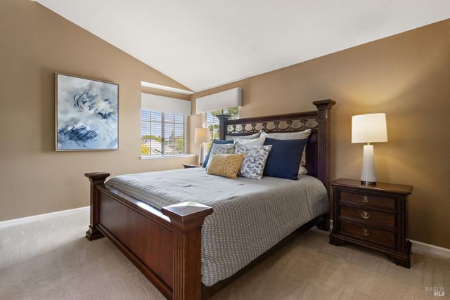 618 Rose Dr, Benicia, CA 94510