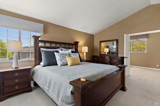 618 Rose Dr, Benicia, CA 94510