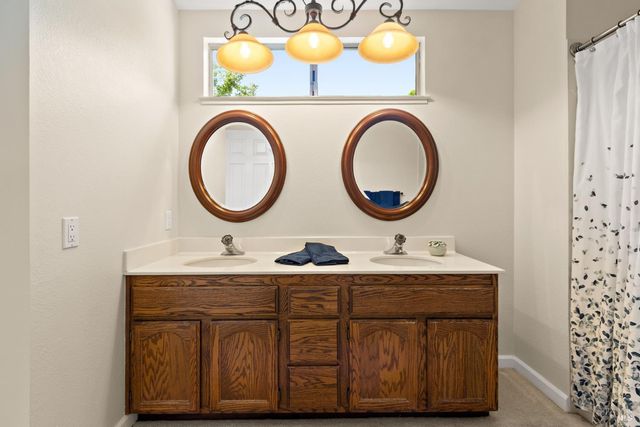 618 Rose Dr, Benicia, CA 94510