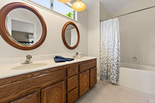 618 Rose Dr, Benicia, CA 94510