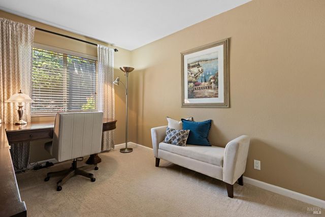 618 Rose Dr, Benicia, CA 94510