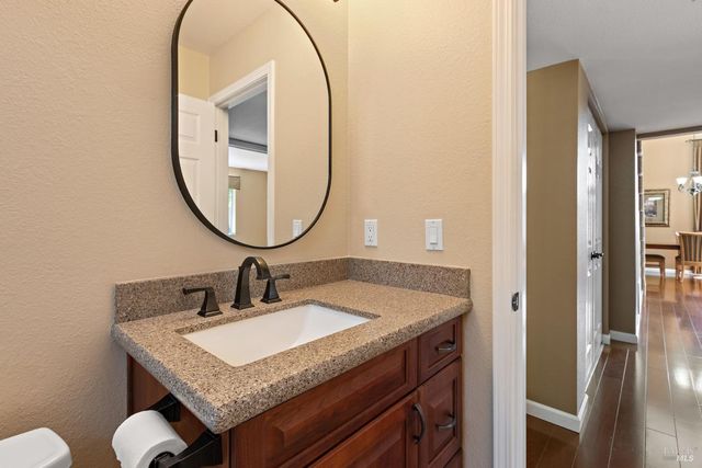 618 Rose Dr, Benicia, CA 94510