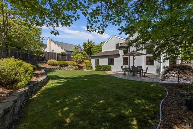 618 Rose Dr, Benicia, CA 94510