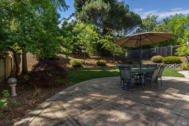 618 Rose Dr, Benicia, CA 94510