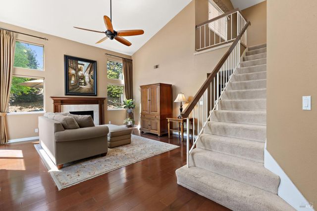 618 Rose Dr, Benicia, CA 94510