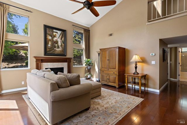 618 Rose Dr, Benicia, CA 94510