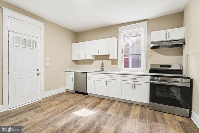 1814 BOAS ST, Harrisburg, PA 17103