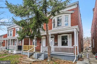 1814 BOAS ST, Harrisburg, PA 17103