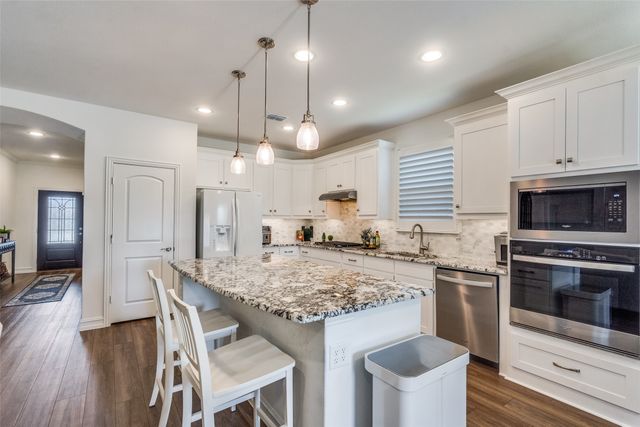 424 Long Pines Drive, Mckinney, TX 75071