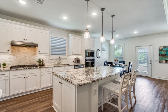 424 Long Pines Drive, Mckinney, TX 75071