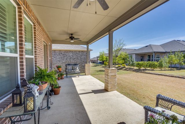 424 Long Pines Drive, Mckinney, TX 75071