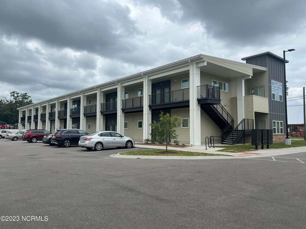 911 S 2nd Street 204, Wilmington, NC 28401