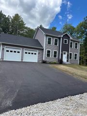 64A Hutchins Street, Concord, NH 03301