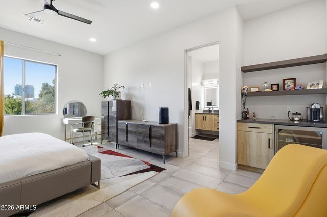 377 E WINDSOR Avenue 1, Phoenix, AZ 85004