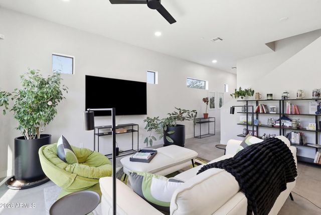 377 E WINDSOR Avenue 1, Phoenix, AZ 85004