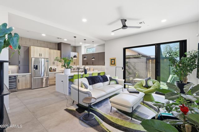 377 E WINDSOR Avenue 1, Phoenix, AZ 85004