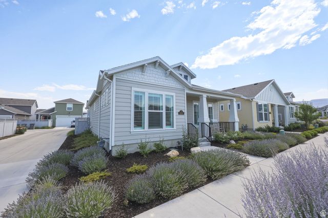 6013 W SPARROW VIEW DR, South Jordan, UT 84009