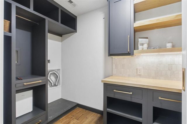 601 East Street, Vinton, LA 70668