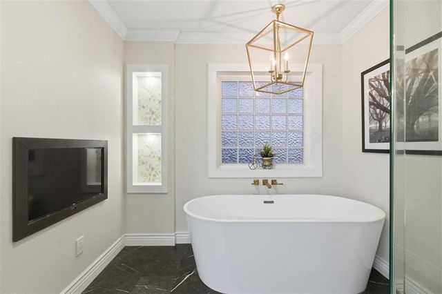 601 East Street, Vinton, LA 70668