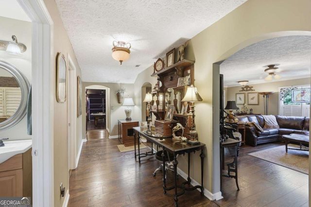 238 Currahee Circle, Toccoa, GA 30577