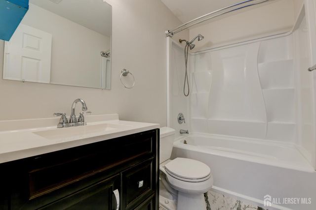 58 Tanglewood Court, South Brunswick, NJ 08852