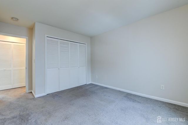 58 Tanglewood Court, South Brunswick, NJ 08852