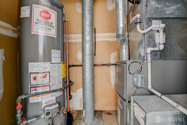 58 Tanglewood Court, South Brunswick, NJ 08852