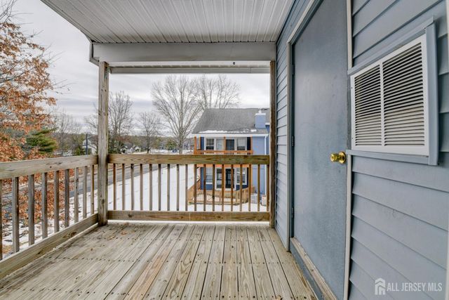 58 Tanglewood Court, South Brunswick, NJ 08852