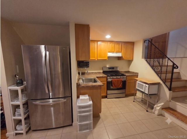 22314 56th Avenue, Oakland Gardens, NY 11364
