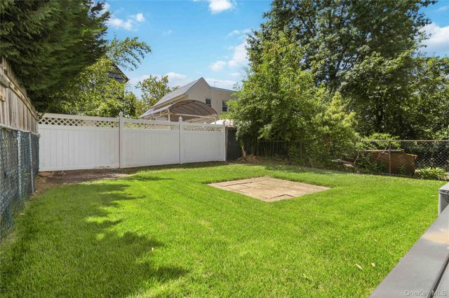 22314 56th Avenue, Oakland Gardens, NY 11364