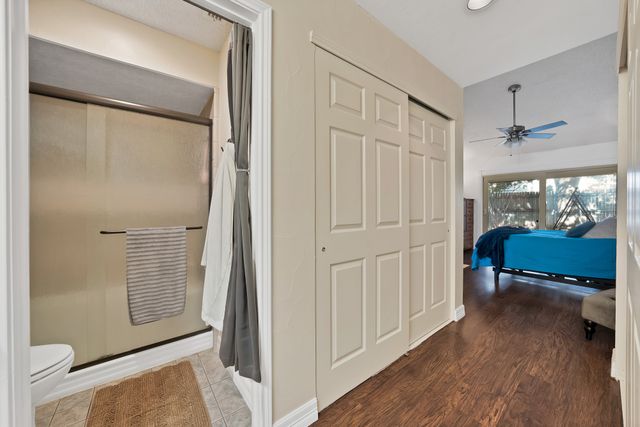 5919 Baroncrest Drive, Arlington, TX 76017