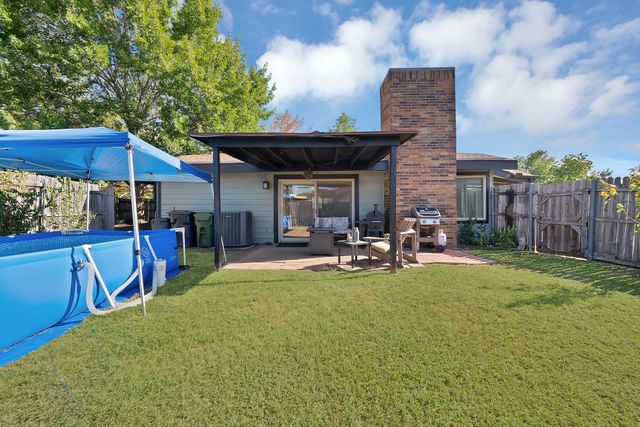 5919 Baroncrest Drive, Arlington, TX 76017
