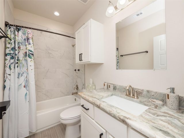 132 Koele CT, Bastrop, TX 78602