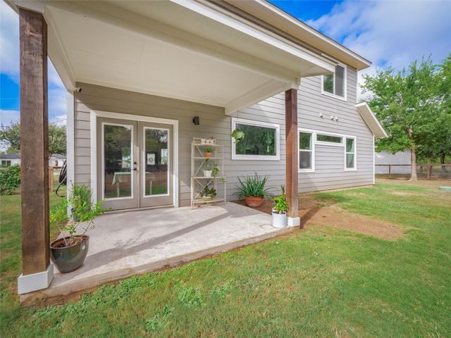 132 Koele CT, Bastrop, TX 78602