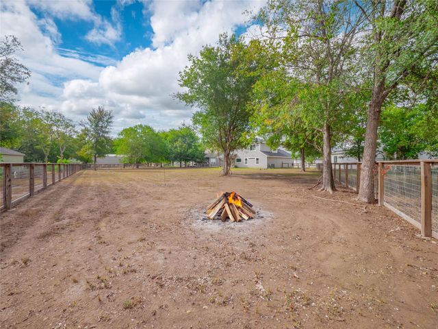132 Koele CT, Bastrop, TX 78602