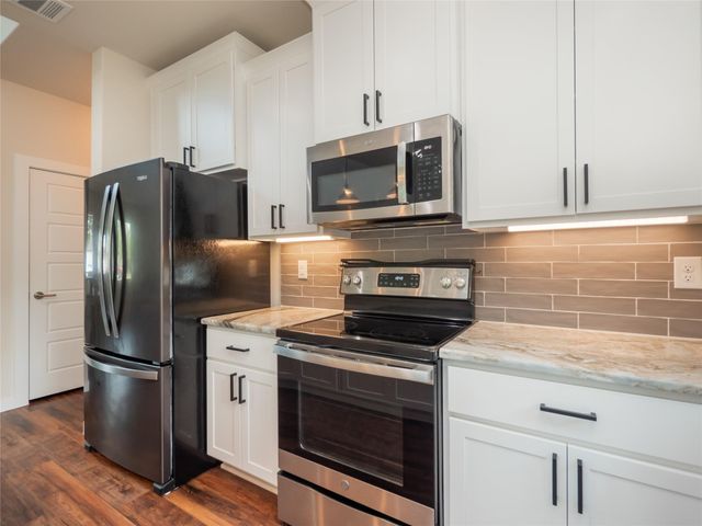 132 Koele CT, Bastrop, TX 78602