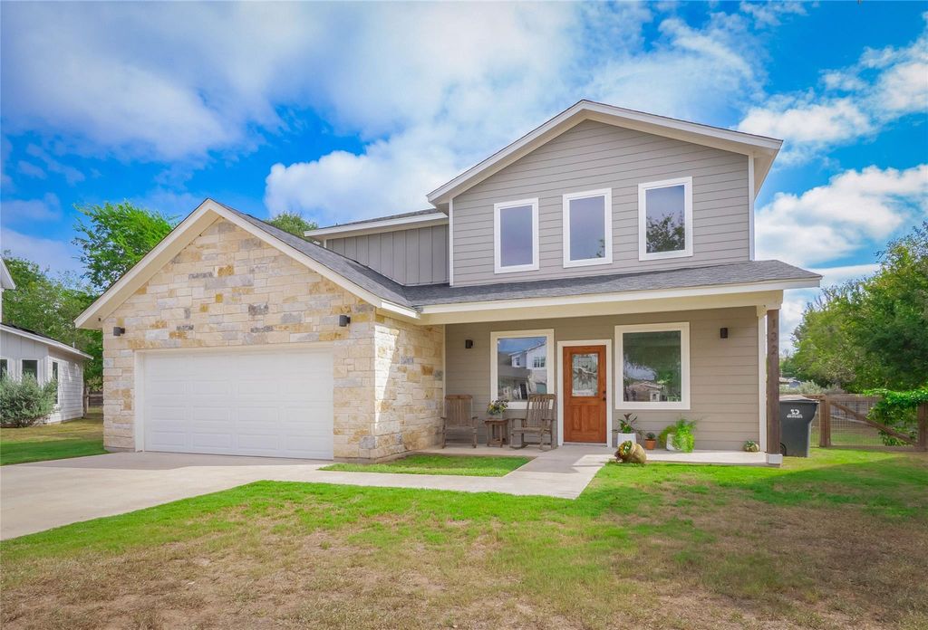 132 Koele CT, Bastrop, TX 78602