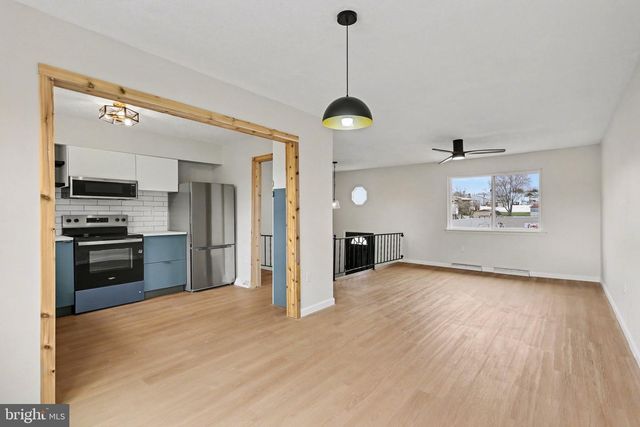 4273 MARLBOROUGH RD, Dover, PA 17315