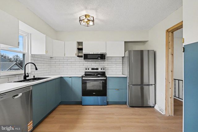 4273 MARLBOROUGH RD, Dover, PA 17315